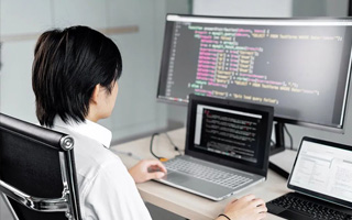 临沧 ,php声明和调用变量的符号是什么？